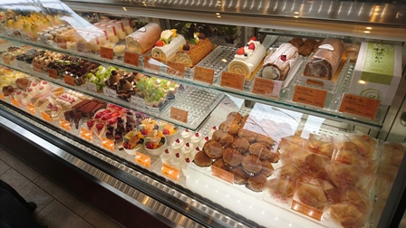 鹿児島の人気老舗ケーキ店 アプリコットで生クリーム ショコラ チーズケーキのデコレーションケーキ